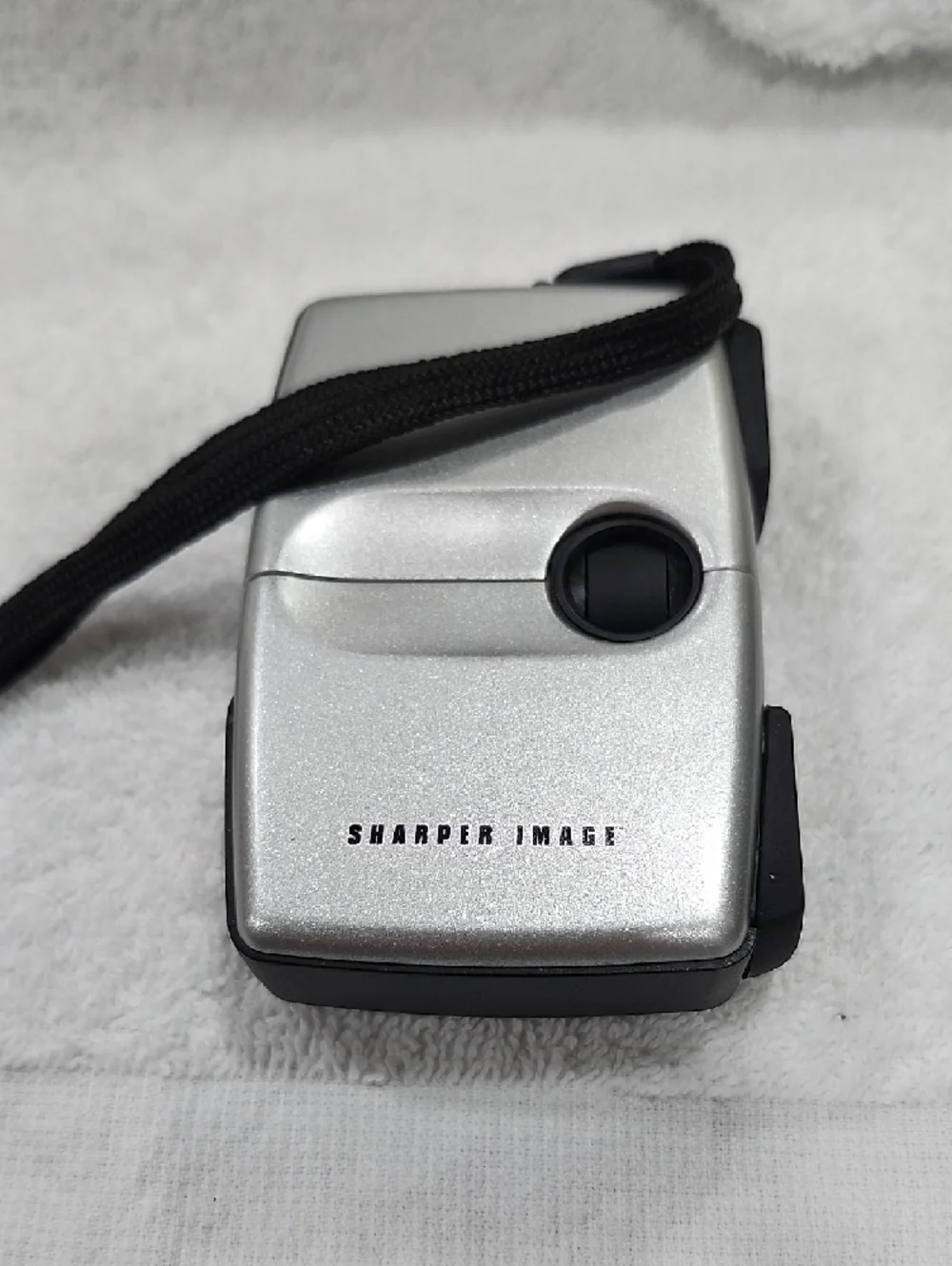 SHARPER IMAGE COMPACT 8x18 SILVER/BLACK FOLDING BINOCULARS